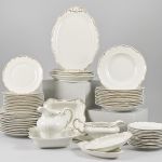 1047 1402 DINNER SET